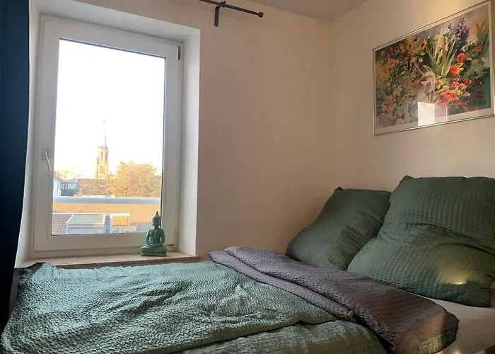 Easy Travel: Central Apartment In Krefeld