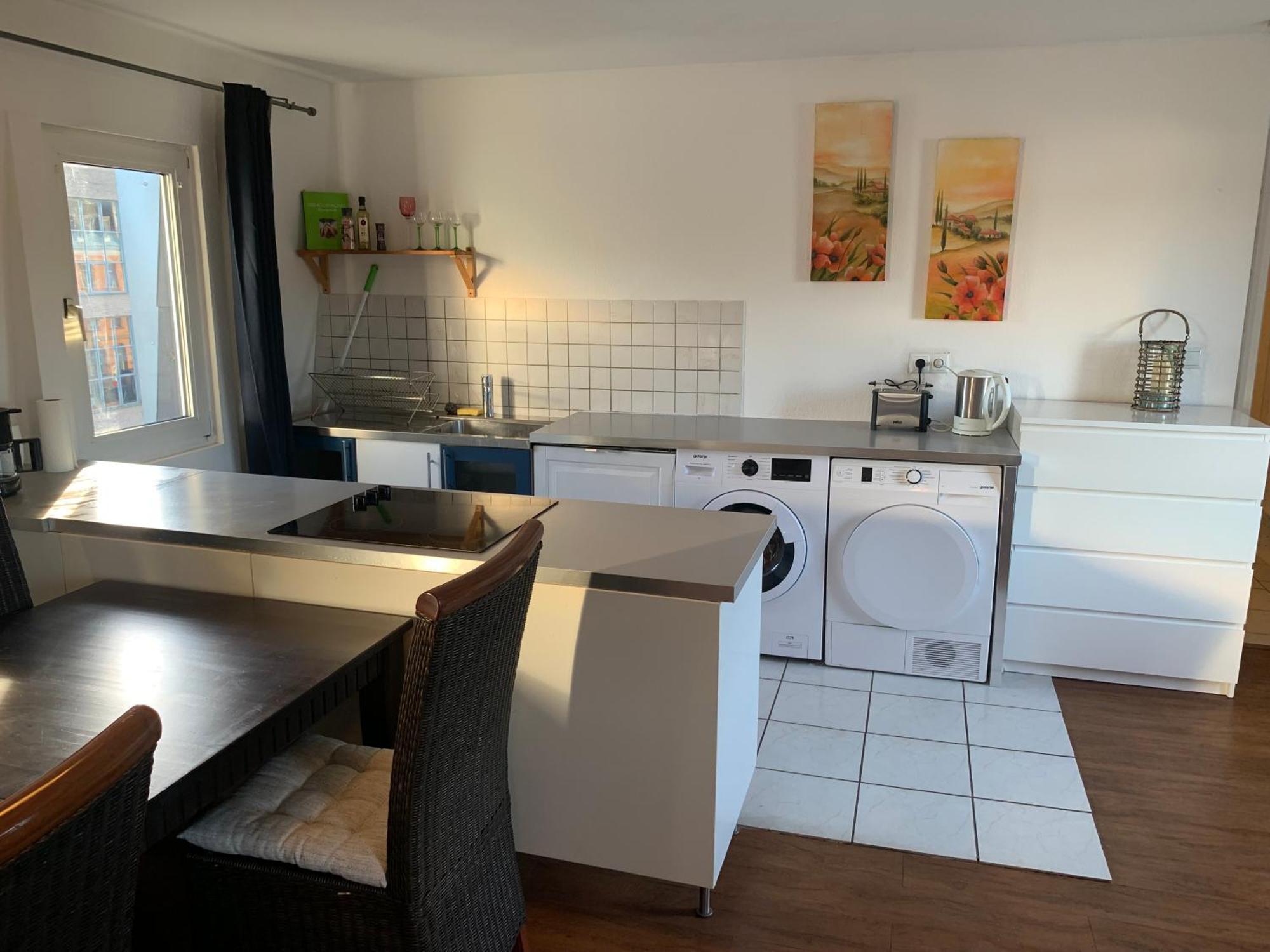 Apartment Easy Travel: In *